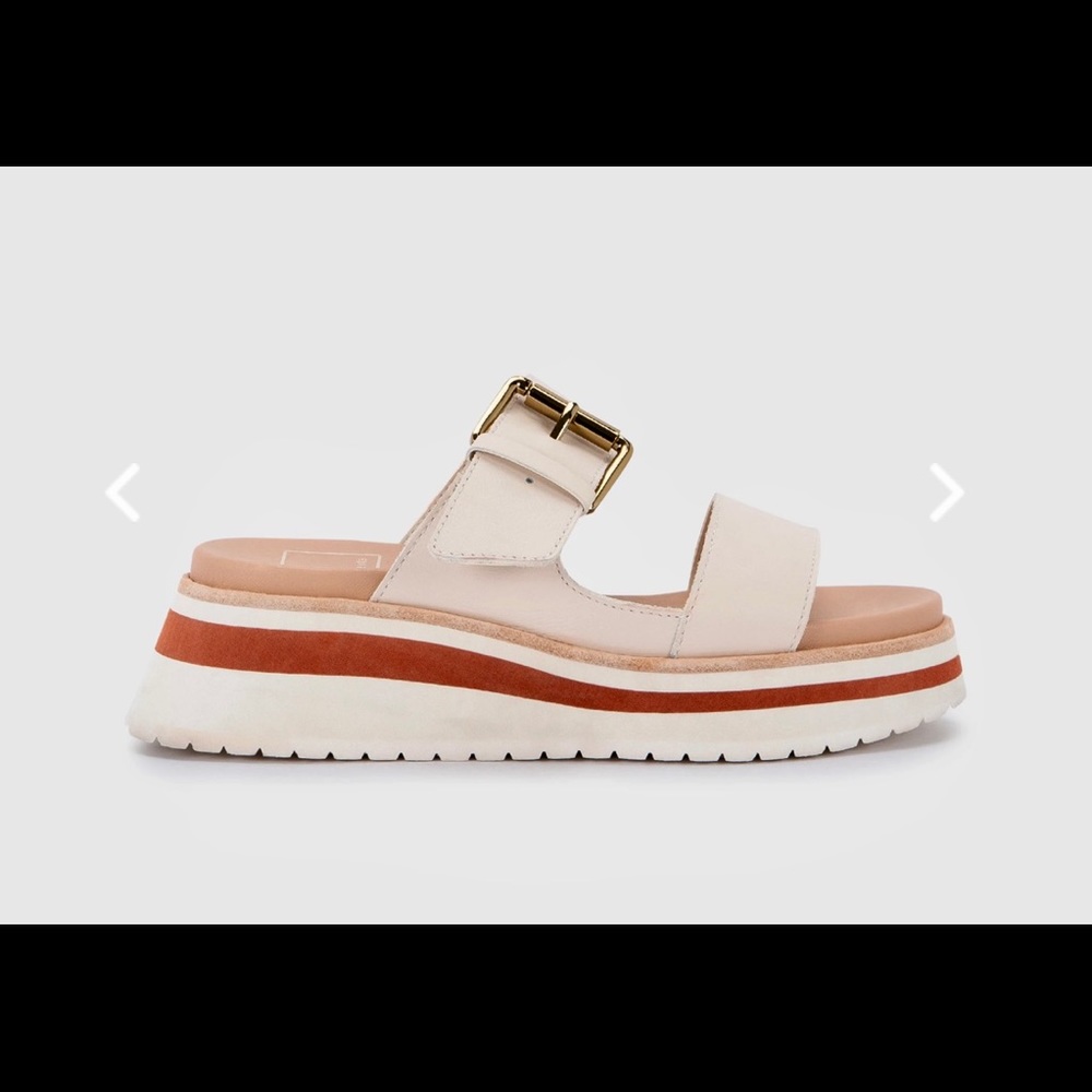 Dolce Vita Sandal’s size 8 1/2. Worn 2 times.